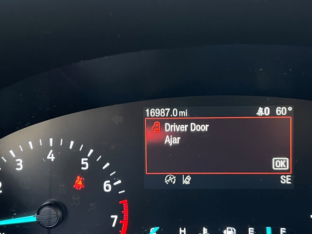 Certified 2020 Ford Escape SEL image 31