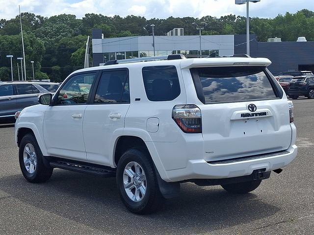 Used 2020 Toyota 4Runner SR5 Premium w/ Moonroof Package AWD/4WD image 4