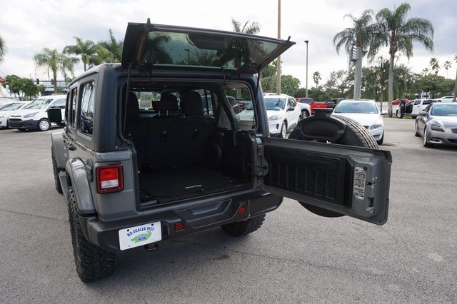 Used 2022 Jeep Wrangler Unlimited Sahara image 22