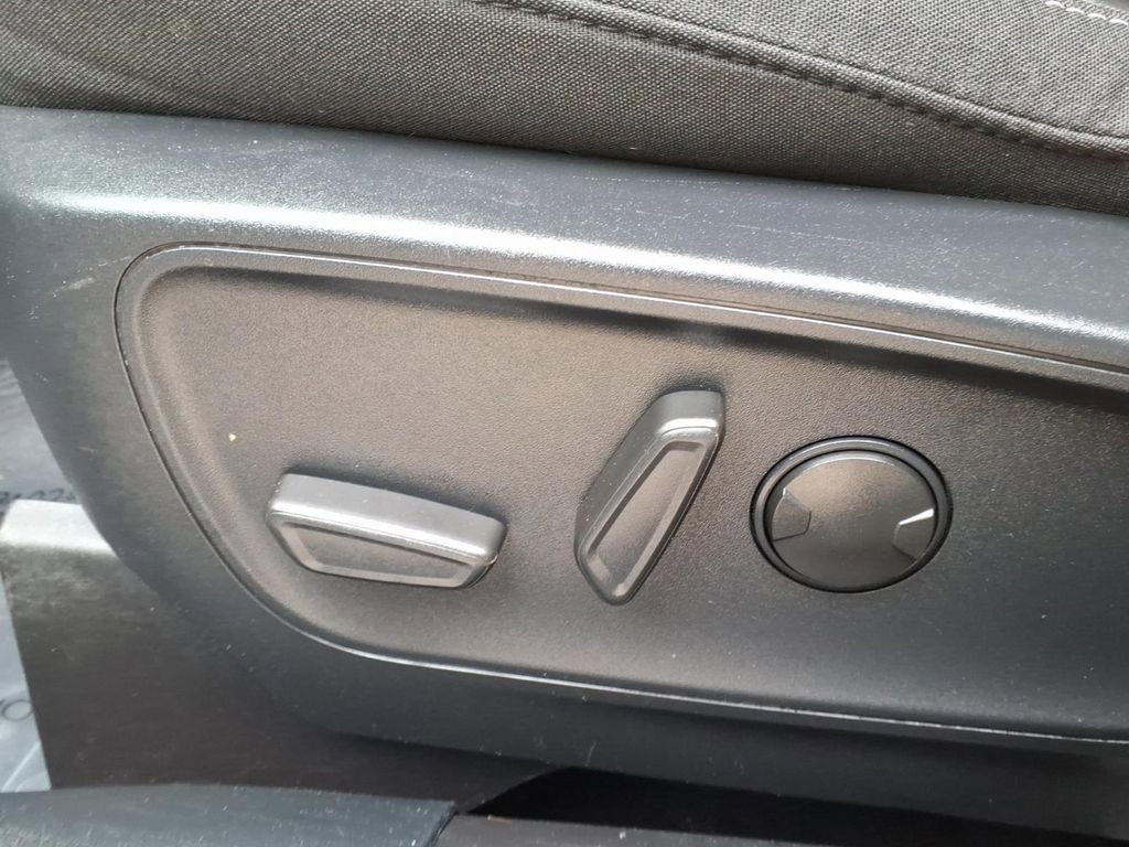 Certified 2024 Ford Escape Active AWD/4WD image 16