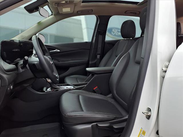 Used 2024 Buick Encore GX Sport Touring w/ Experience Buick Package image 13
