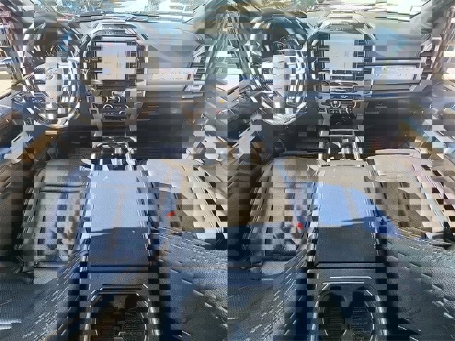 Certified 2022 Ford F250 Lariat w/ Black Appearance Package image 8