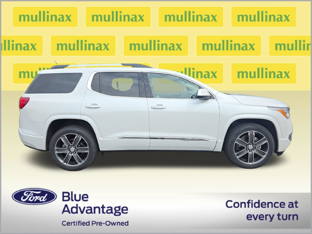 Used 2019 GMC Acadia Denali w/ Technology Package AWD/4WD image 2