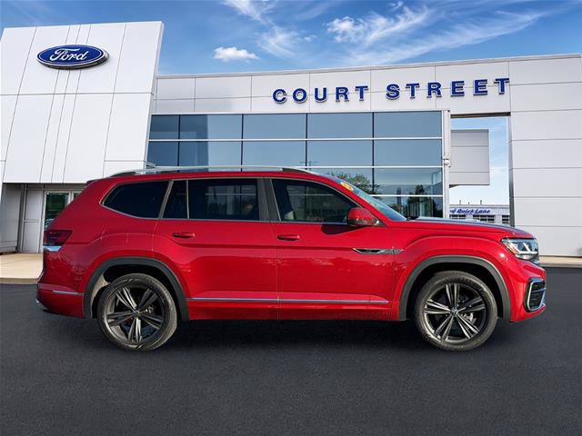 Used 2022 Volkswagen Atlas SEL R-Line AWD/4WD image 4