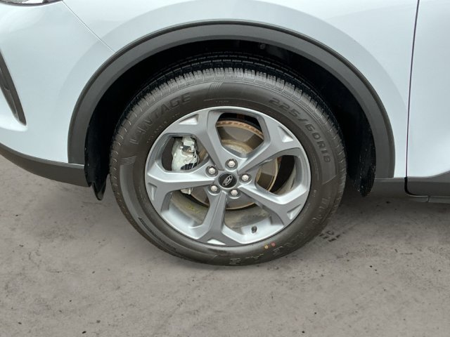 Certified 2025 Ford Escape ST-Line Select AWD/4WD image 9