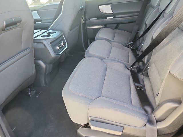 Certified 2025 Ford Expedition Active AWD/4WD image 10
