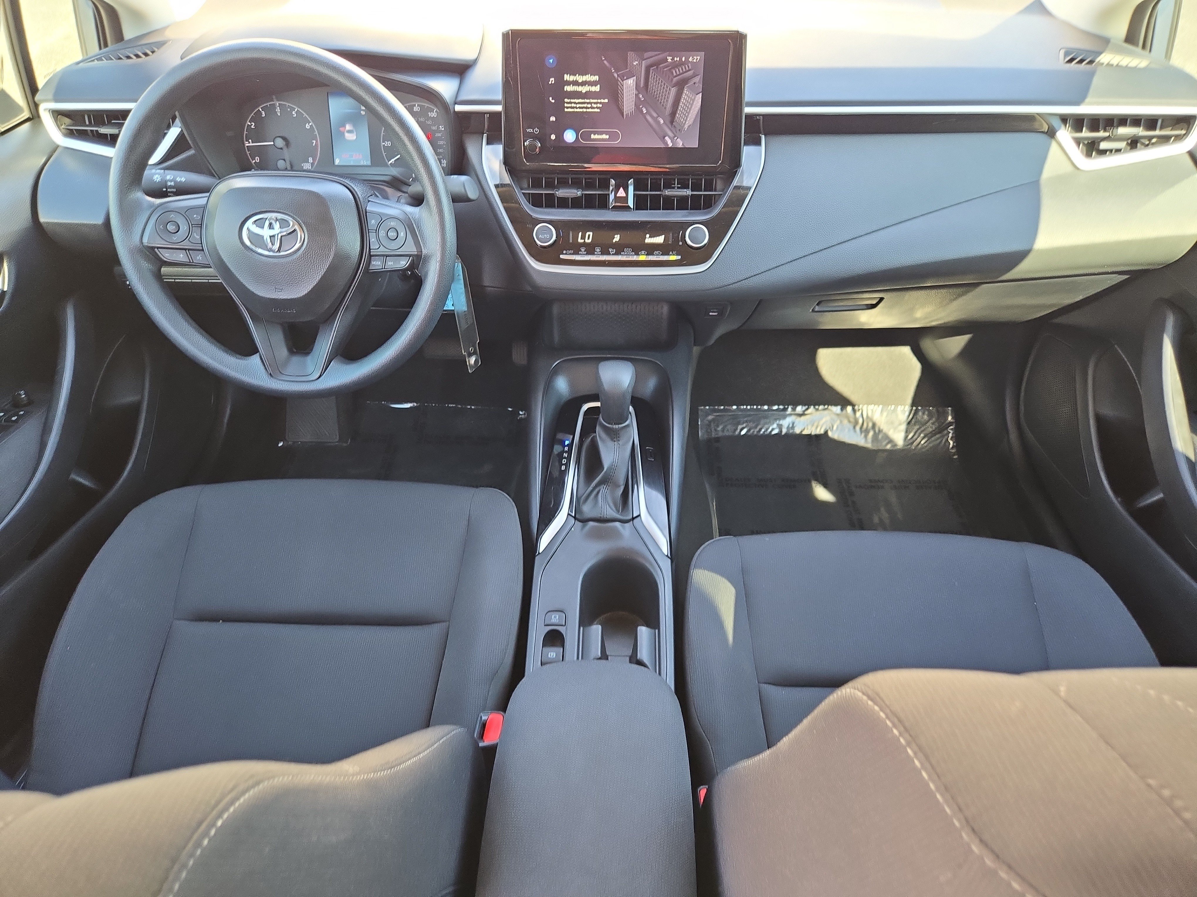 Used 2024 Toyota Corolla LE FWD image 15