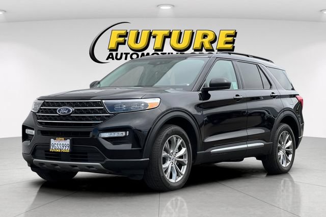 Certified 2022 Ford Explorer XLT w/ Equipment Group 202A AWD/4WD image 7