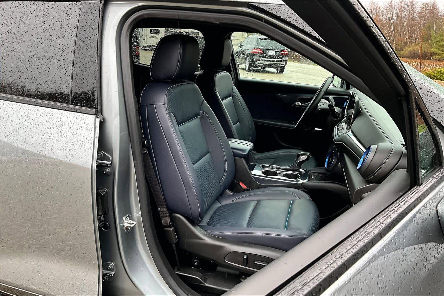Used 2025 Chevrolet Blazer RS AWD/4WD image 8