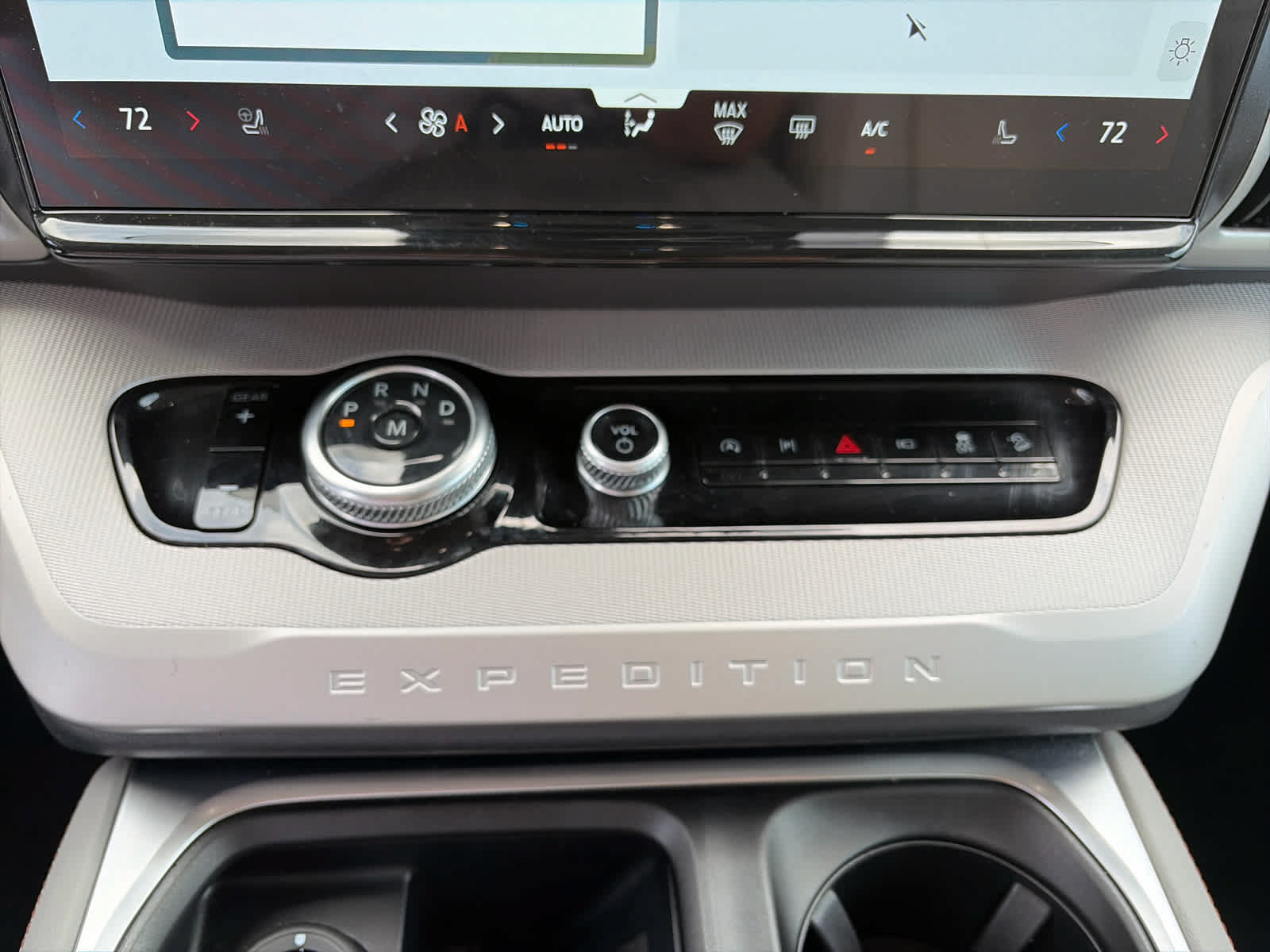 Certified 2025 Ford Expedition Active AWD/4WD image 24