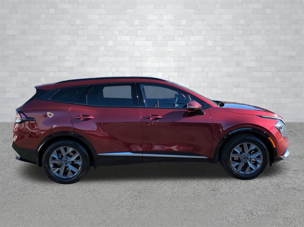 Used 2023 Kia Sportage SX image 3