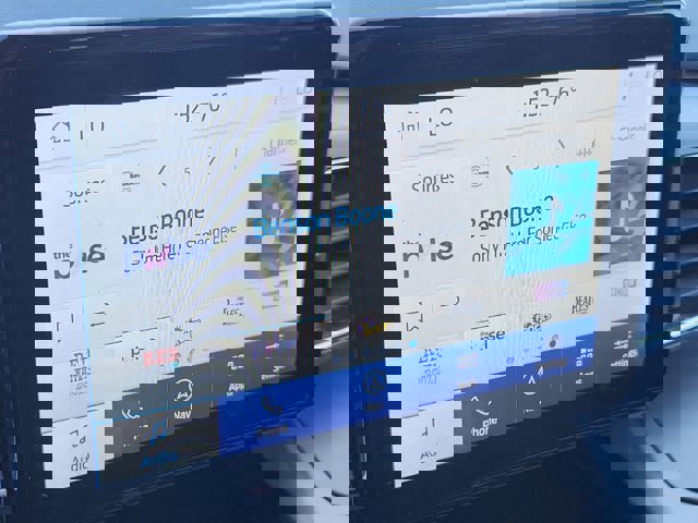 Certified 2022 Ford Explorer XLT w/ Equipment Group 202A image 19