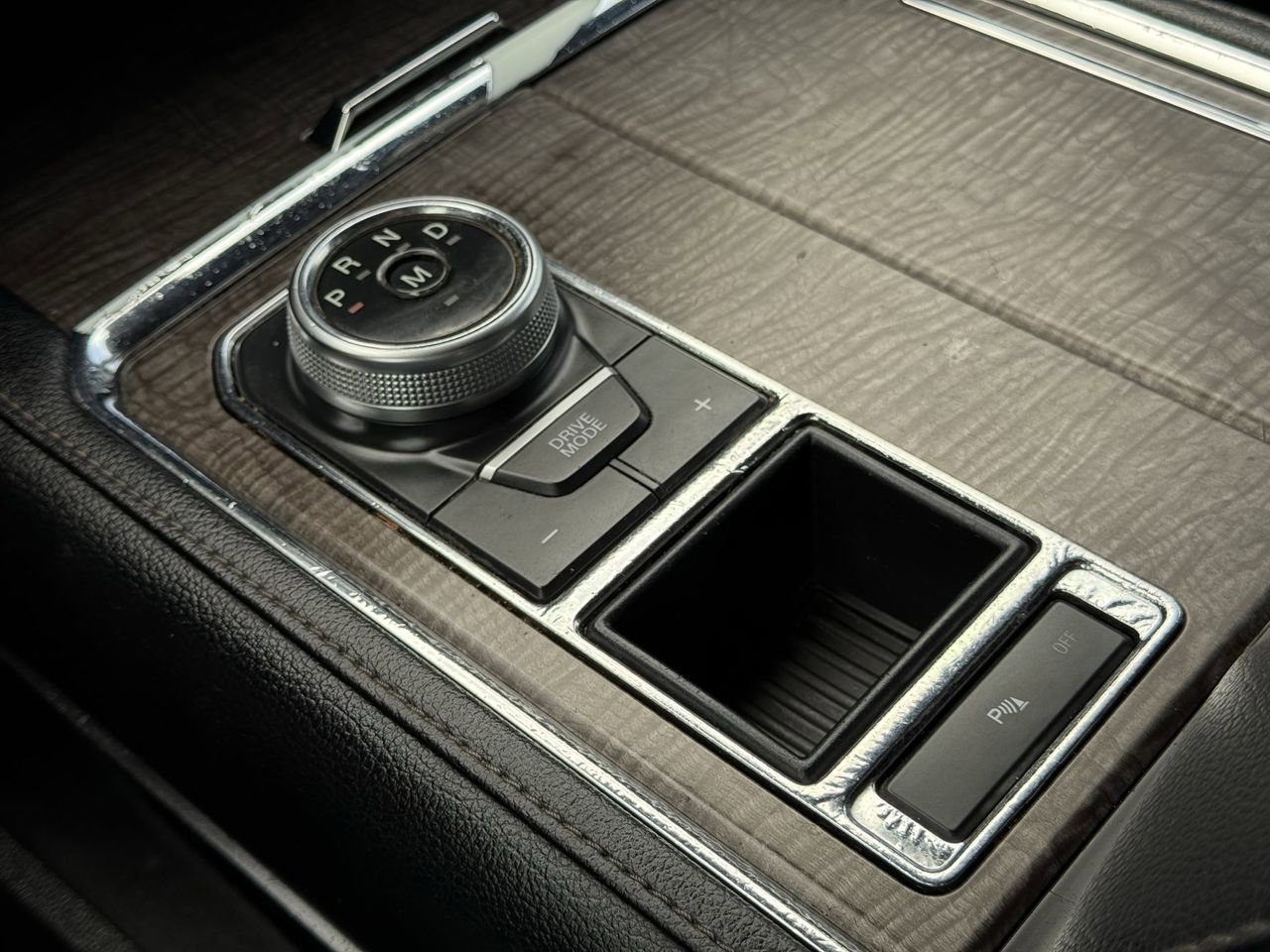 Certified 2020 Ford Expedition Limited w/ Equipment Group 301A RWD image 22