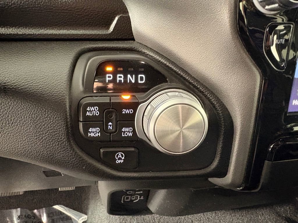Used 2025 RAM 1500 Laramie image 21