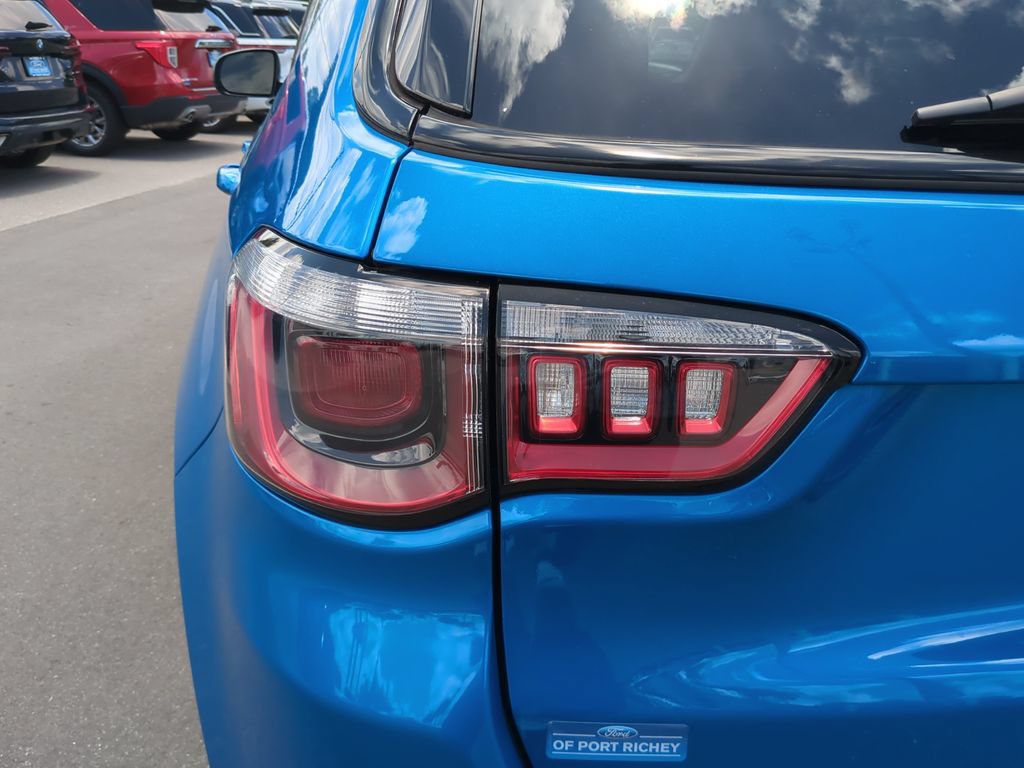 Used 2021 Jeep Compass Latitude w/ Sun and Sound Group FWD image 12