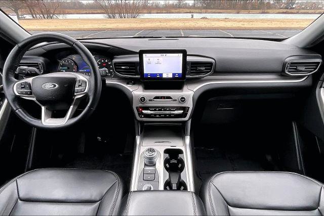 Certified 2024 Ford Explorer XLT w/ Equipment Group 202A image 13