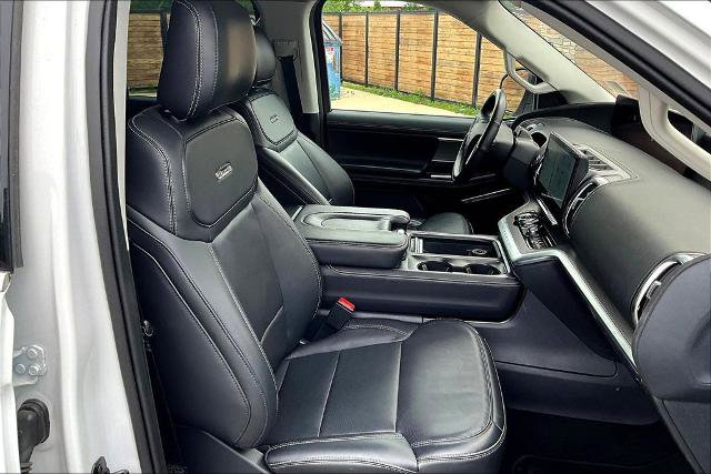 Certified 2025 Ford Expedition Max Platinum AWD/4WD image 5