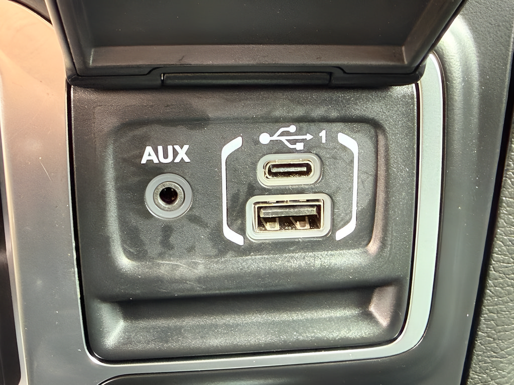 Used 2021 Jeep Wrangler Sport AWD/4WD image 12