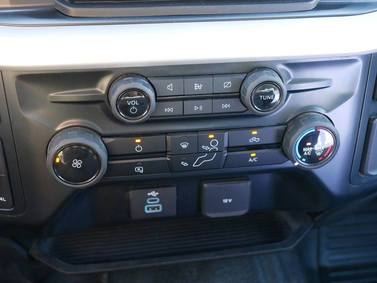 Certified 2024 Ford F350 XLT AWD/4WD image 24