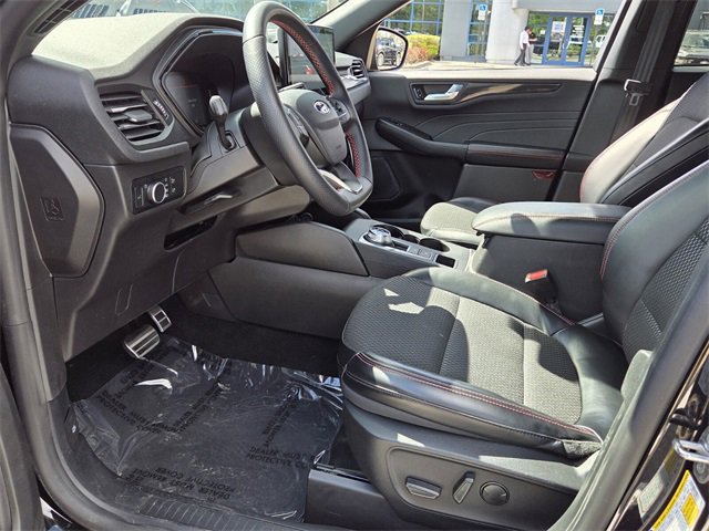 Certified 2024 Ford Escape ST-Line w/ Tech Pack #1 image 9