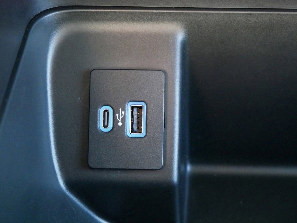 Certified 2022 Ford F150 XLT w/ Equipment Group 302A High image 27