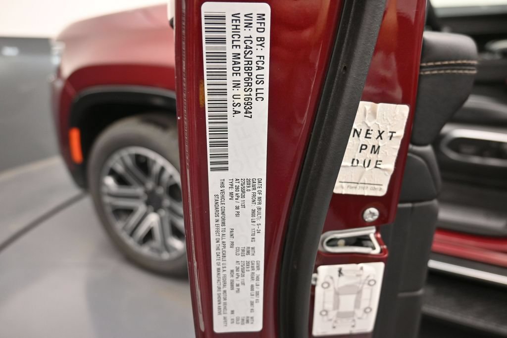 Used 2024 Jeep Wagoneer L Series II w/ Flexible Seating Group RWD image 19