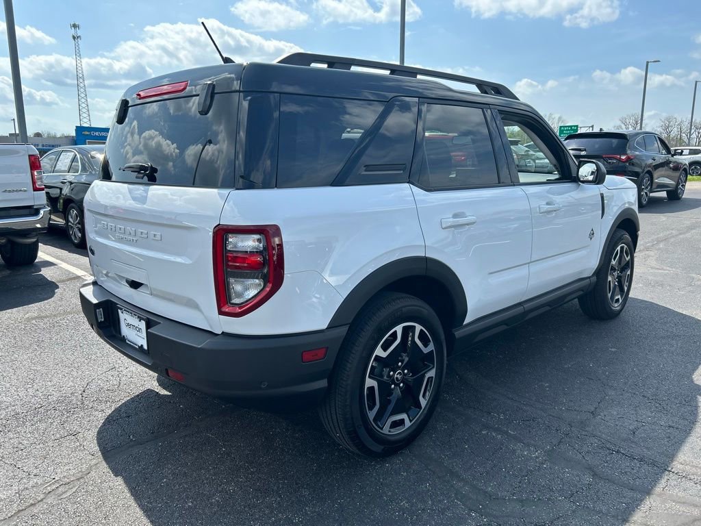 Certified 2024 Ford Bronco Sport Outer Banks w/ Tech Package AWD/4WD image 4