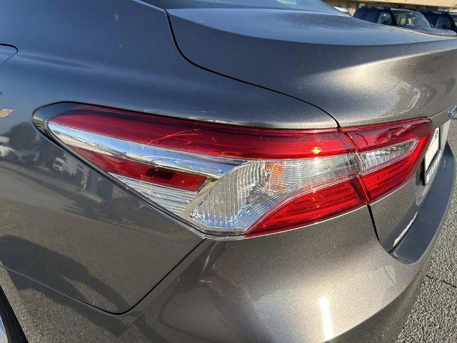Used 2020 Toyota Camry LE FWD image 11