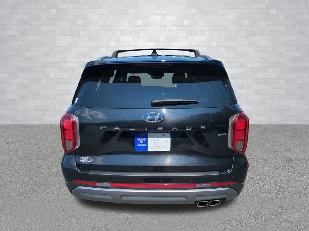 Used 2024 Hyundai Palisade Limited AWD/4WD image 6