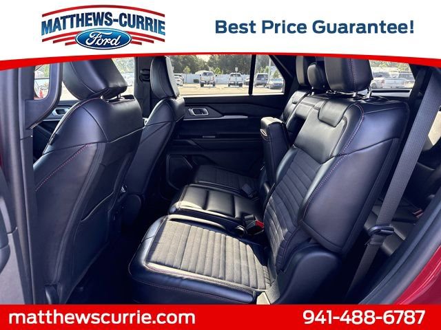 Certified 2025 Ford Explorer ST-Line w/ ST-Line Street Pack image 12