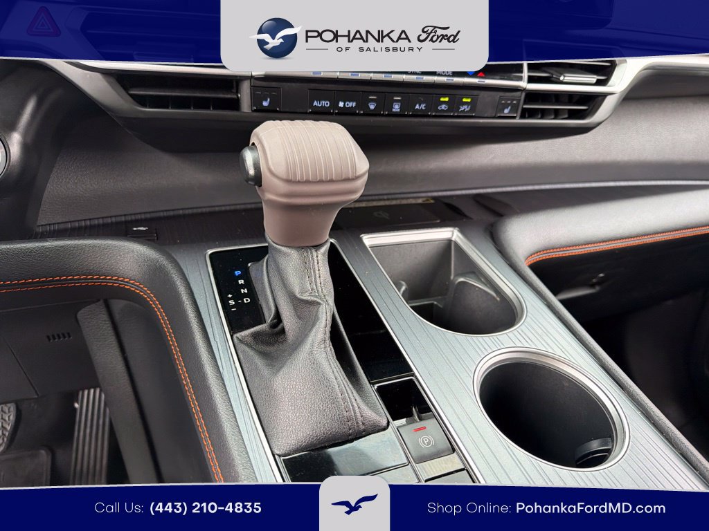 Used 2023 Toyota Sienna XSE w/ XSE Plus Package AWD/4WD image 14