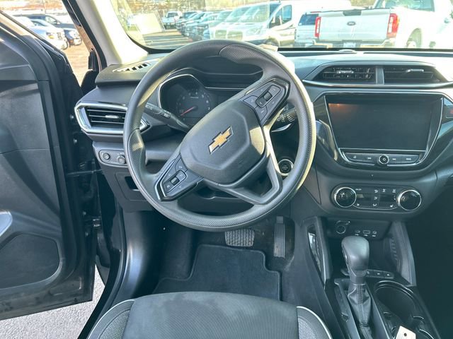 Used 2021 Chevrolet TrailBlazer LT w/ Convenience Package image 13