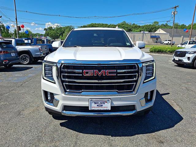 Used 2021 GMC Yukon SLT w/ SLT Premium Package AWD/4WD image 3