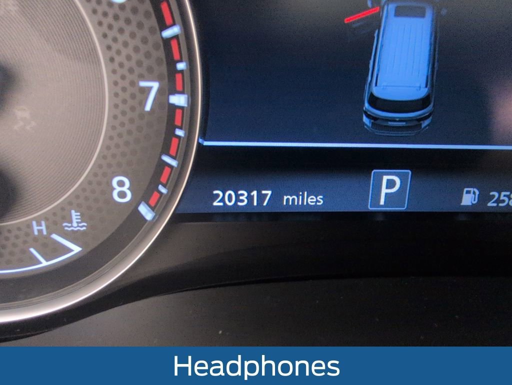 Used 2022 Nissan Armada Platinum w/ Captain's Chairs Package image 30