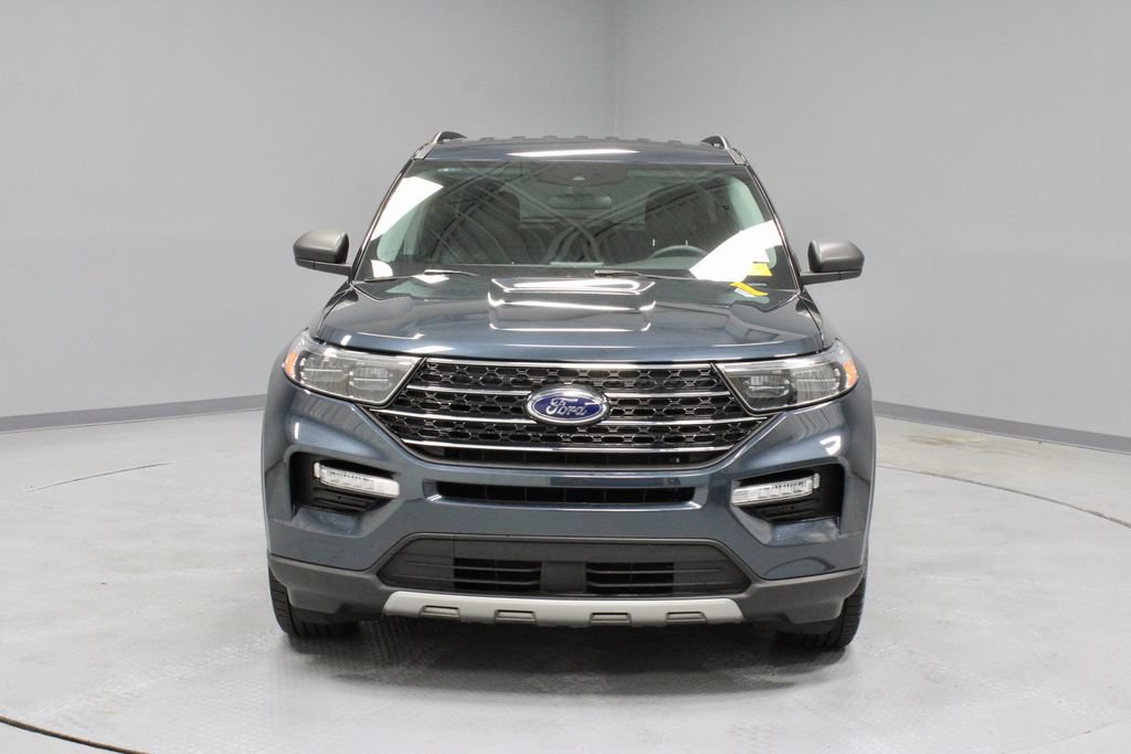 Certified 2024 Ford Explorer XLT w/ Equipment Group 202A AWD/4WD image 6