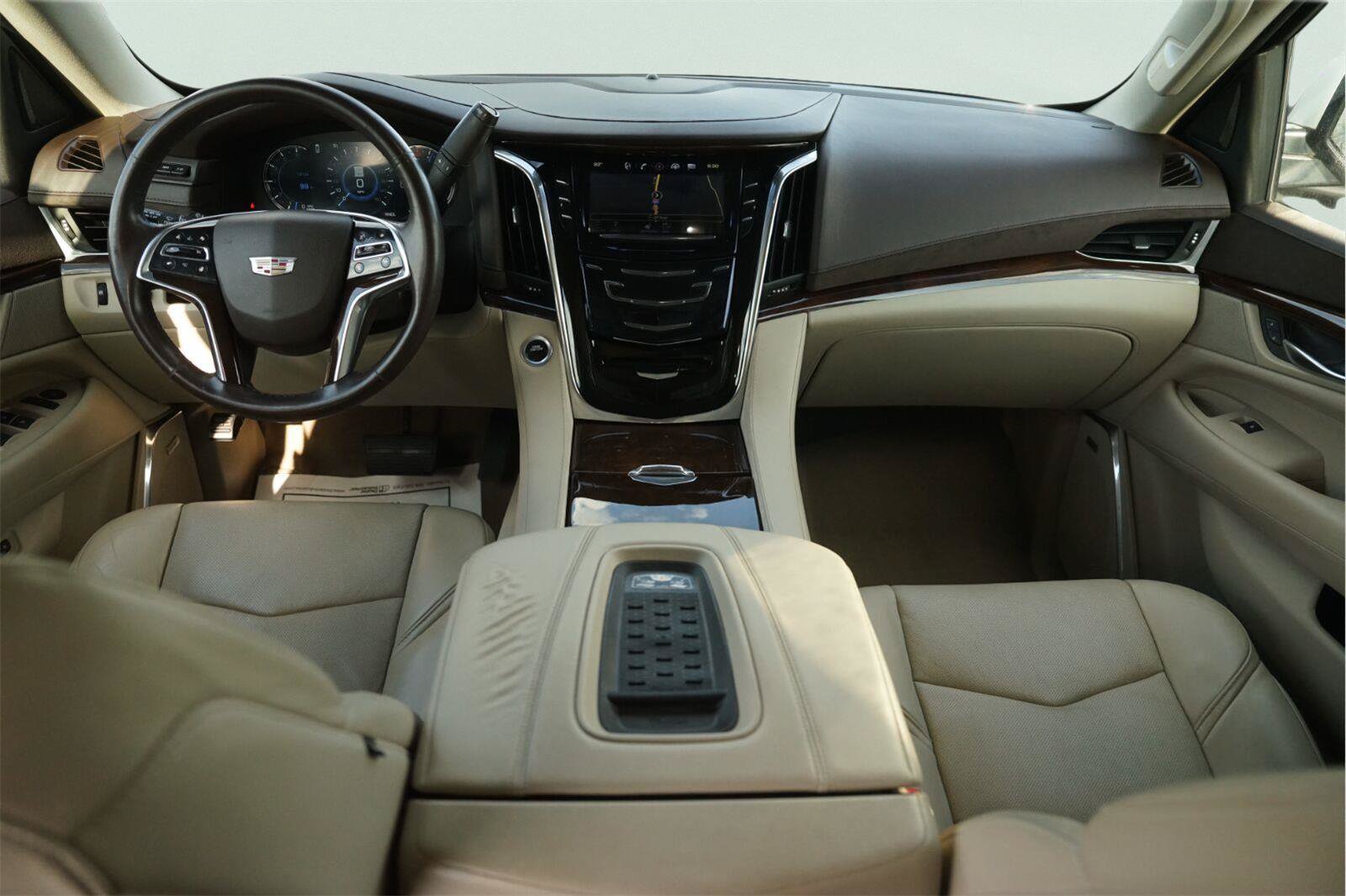 Used 2017 Cadillac Escalade Luxury RWD image 23
