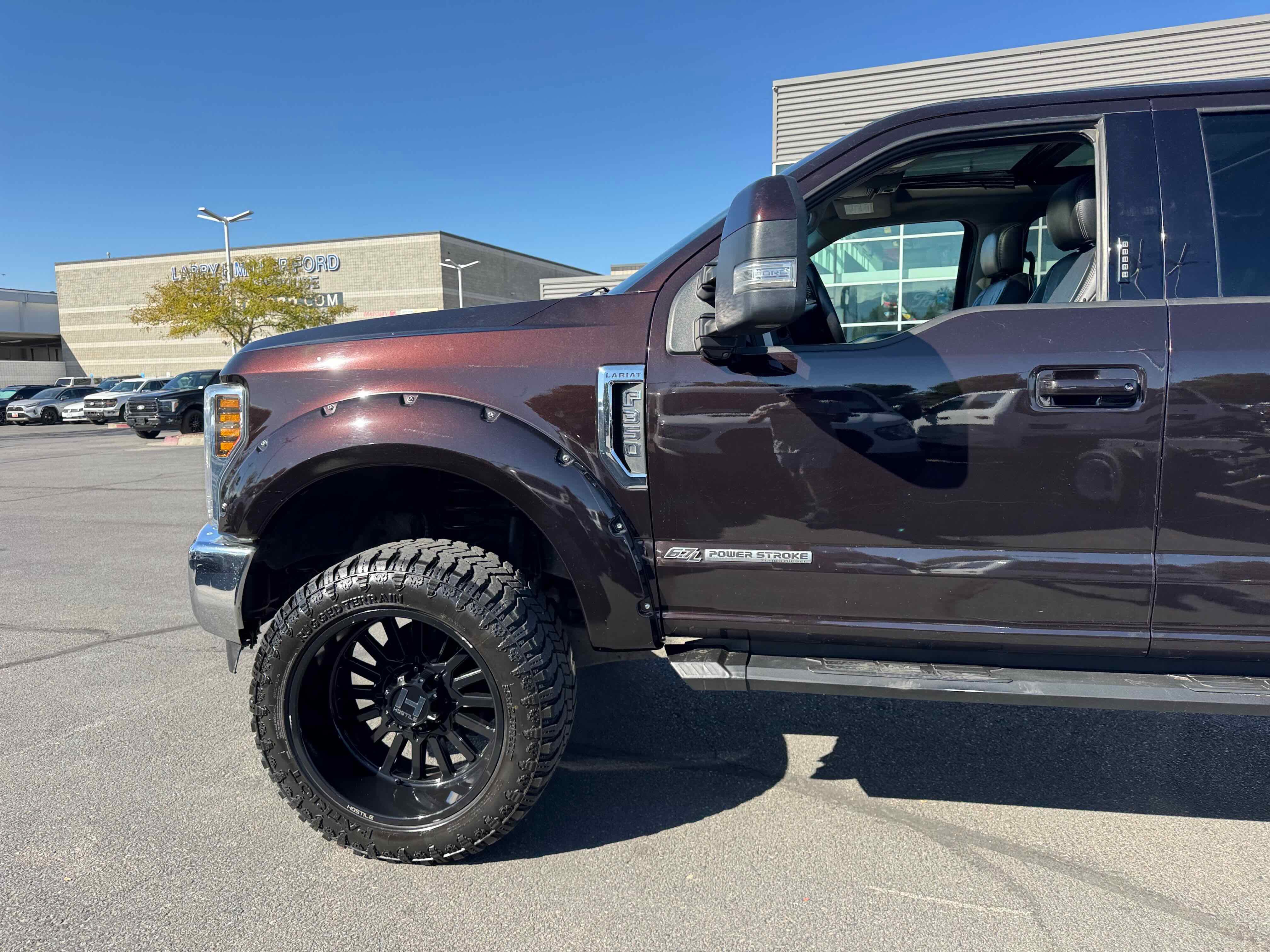 Certified 2019 Ford F350 Lariat image 2