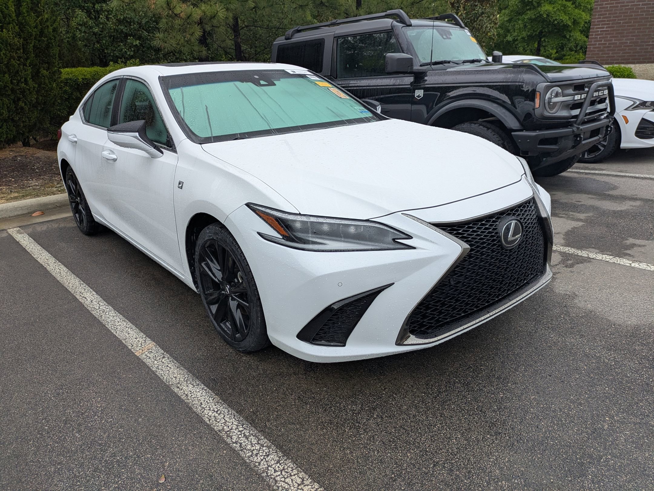 Used 2022 Lexus ES 350 F Sport w/ Accessory Package 2