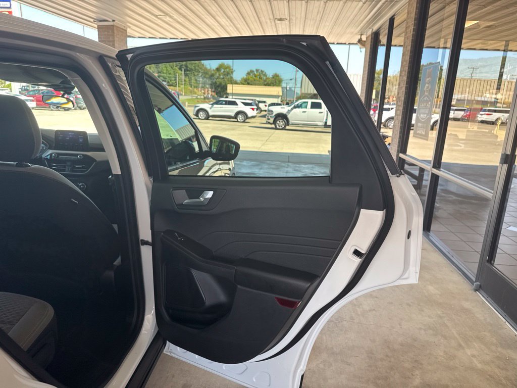 Certified 2021 Ford Escape SE w/ SE Sport Appearance Package FWD image 22