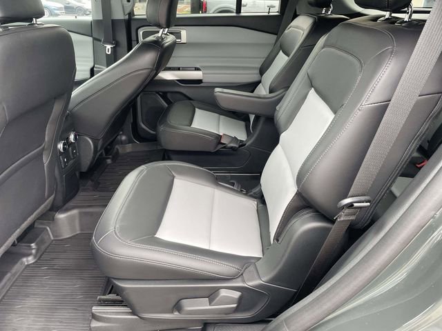 Certified 2023 Ford Explorer XLT w/ Equipment Group 202A image 10