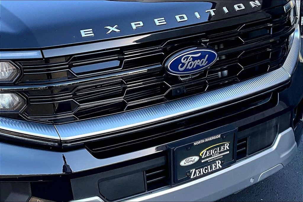 Certified 2025 Ford Expedition Platinum AWD/4WD image 31