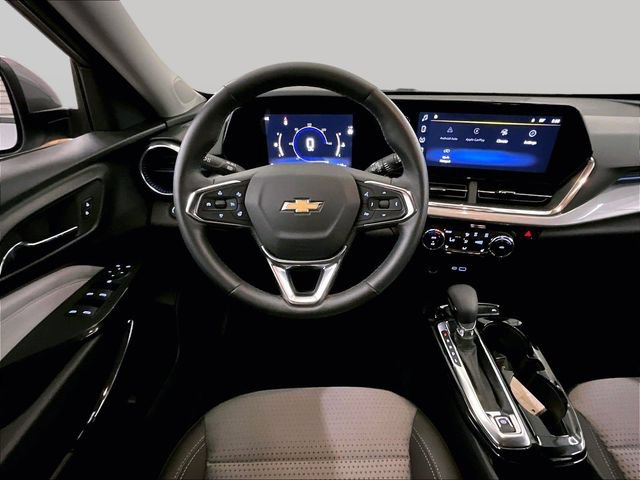 Used 2024 Chevrolet Trax LT w/ Driver Confidence Package FWD image 5
