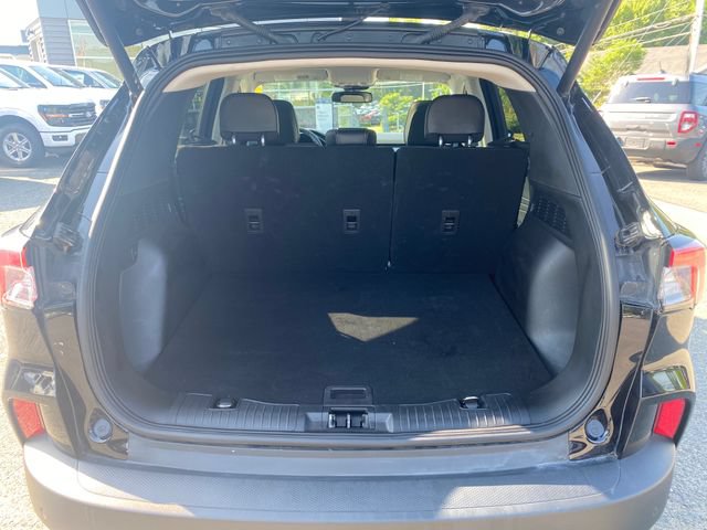 Certified 2022 Ford Escape Titanium w/ Class II Trailer Tow Package AWD/4WD image 10