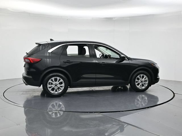 Certified 2024 Ford Escape Active FWD image 2
