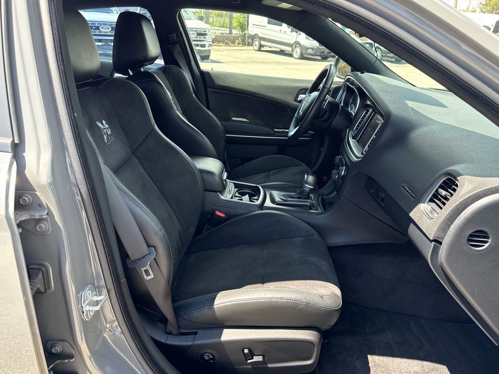 Used 2018 Dodge Charger R/T Scat Pack w/ Dynamics Package RWD image 24