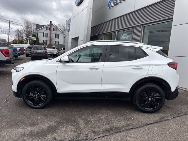 Used 2024 Buick Encore GX Sport Touring AWD/4WD image 9
