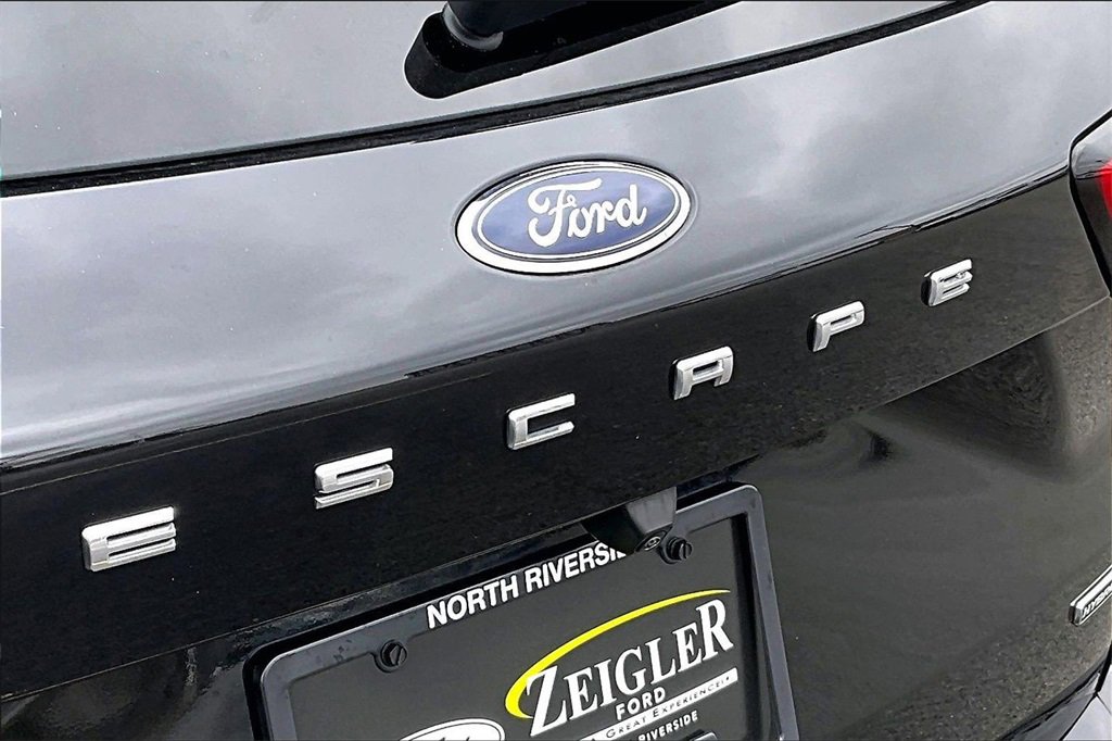 Certified 2023 Ford Escape ST-Line Select w/ Tech Pack #2 image 8