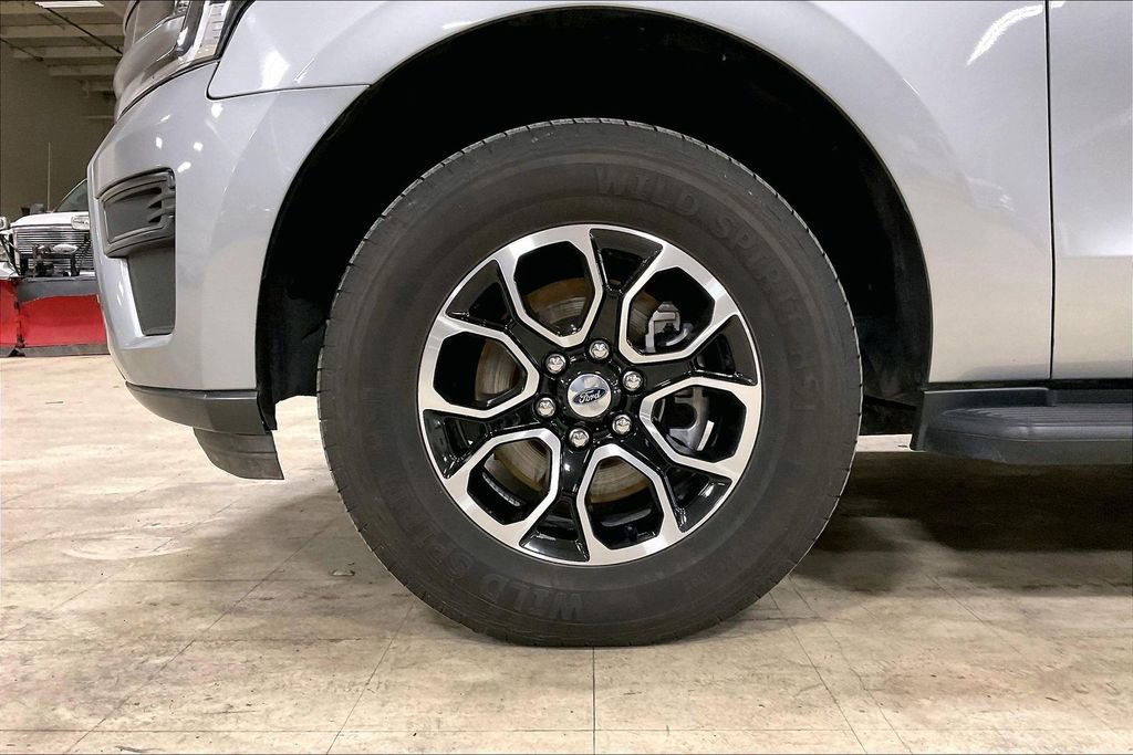 Certified 2024 Ford Expedition Max XLT image 11
