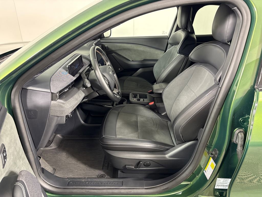 Certified 2025 Ford Mustang Mach-E GT image 30