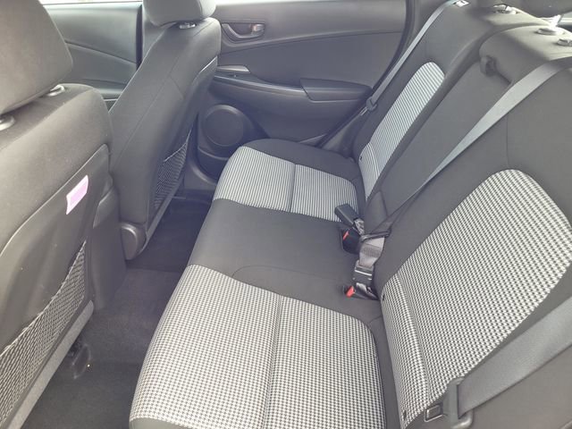 Used 2021 Hyundai Kona SE image 12